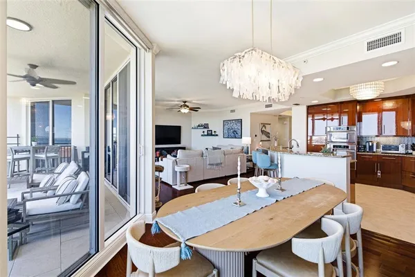 $1,195,000 | 5823 Bowen Daniel Drive, Unit 702, Tampa, FL 33611