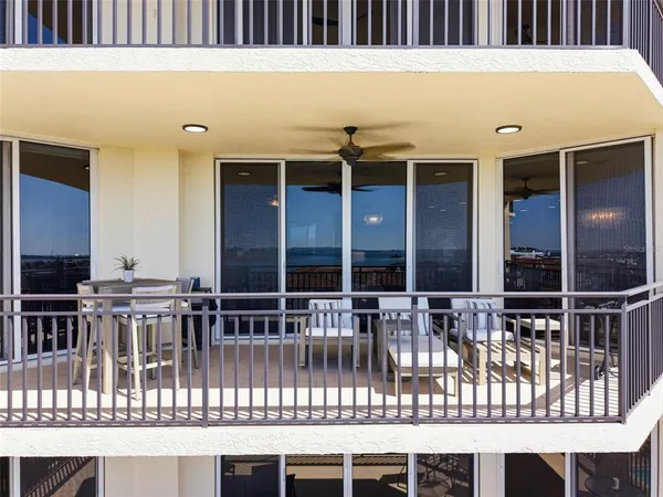 $1,195,000 | 5823 Bowen Daniel Drive, Unit 702, Tampa, FL 33611