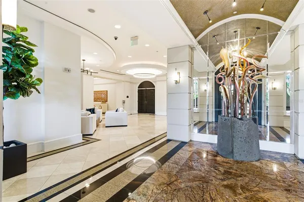 $1,195,000 | 5823 Bowen Daniel Drive, Unit 702, Tampa, FL 33611