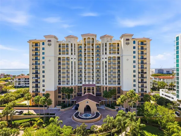 $1,195,000 | 5823 Bowen Daniel Drive, Unit 702, Tampa, FL 33611