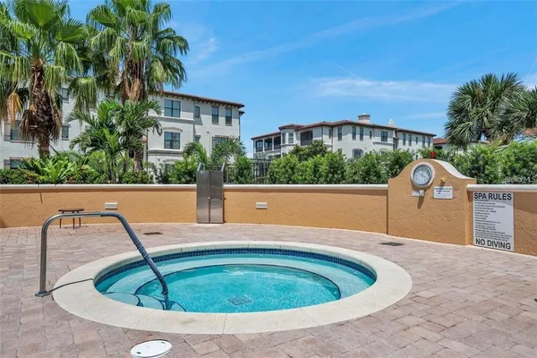 $1,195,000 | 5823 Bowen Daniel Drive, Unit 702, Tampa, FL 33611