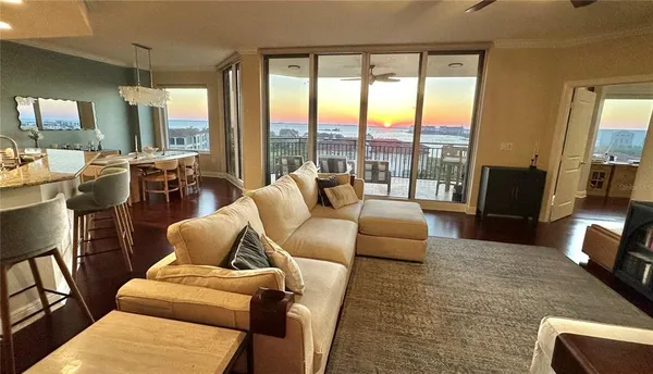 $1,195,000 | 5823 Bowen Daniel Drive, Unit 702, Tampa, FL 33611