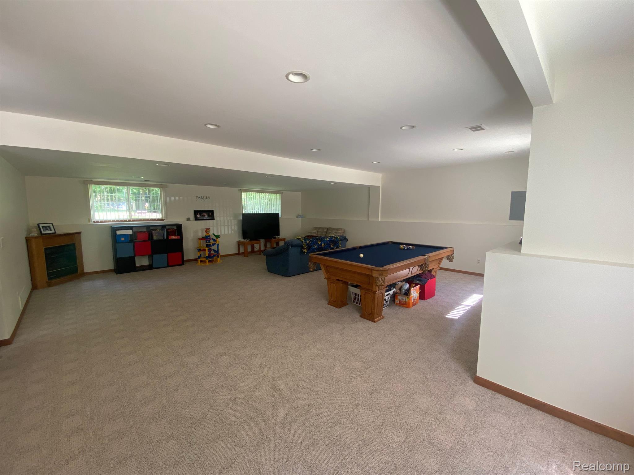 747 Miller Road Lake Orion, MI 48362 - Photo 30 of 34 Gallery Image 30