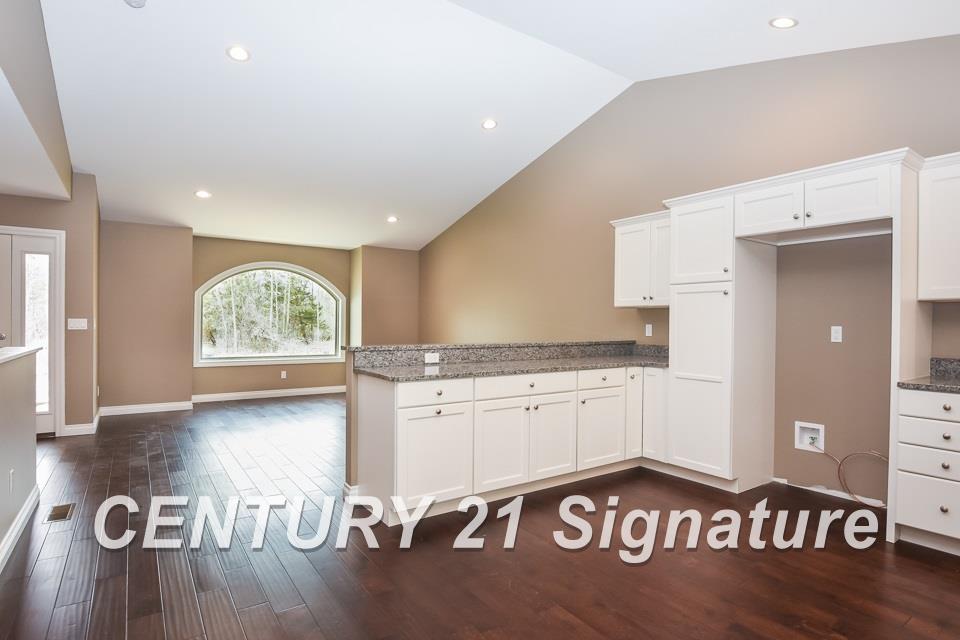 848 Whispering Pines Bay City, MI 48708 - Photo 4 of 9 Gallery Image 4