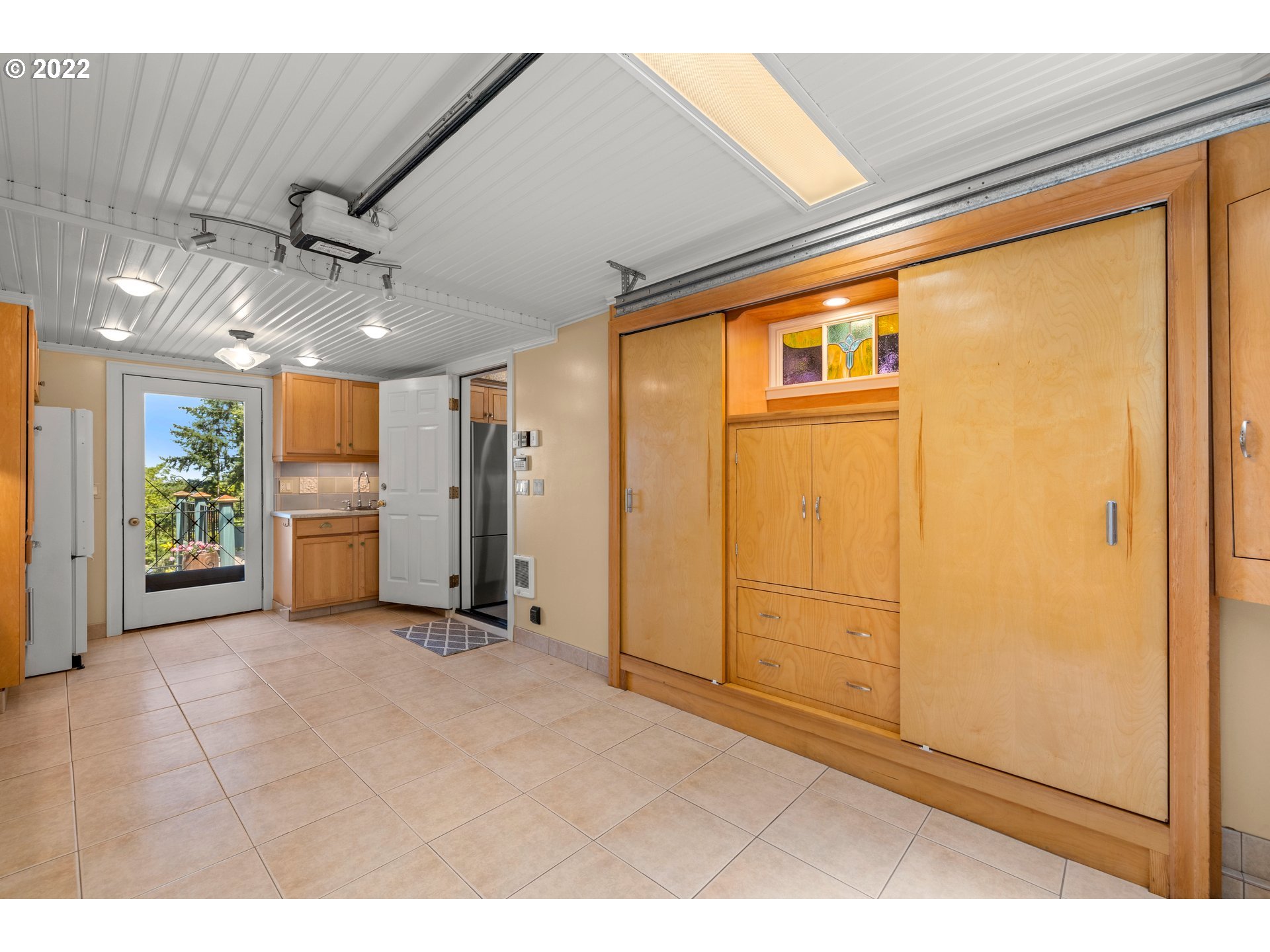 1911 Southwest Elizabeth Street Portland, OR 97201 - Photo 11 of 25 Gallery Image 11