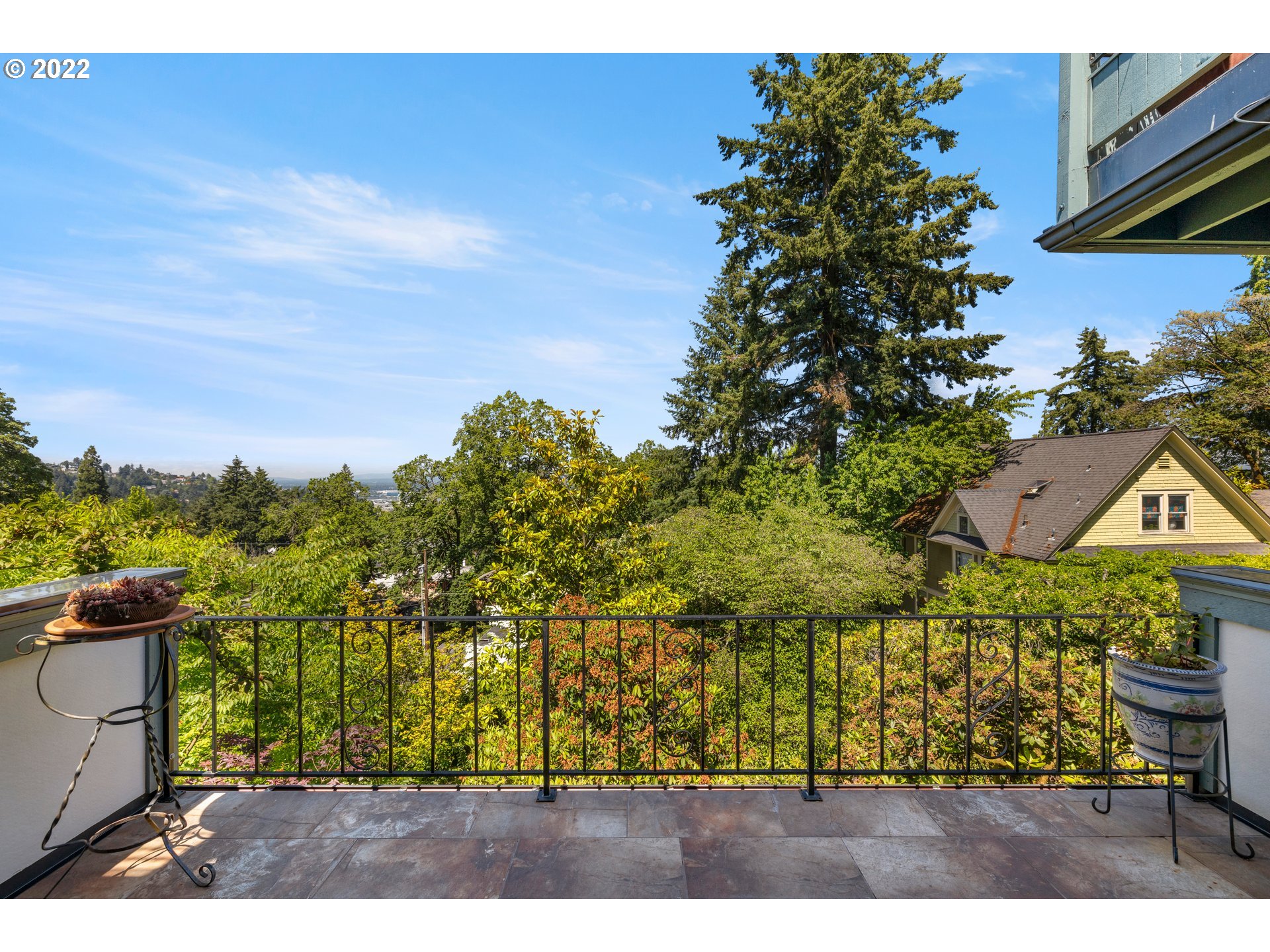 1911 Southwest Elizabeth Street Portland, OR 97201 - Photo 17 of 25 Gallery Image 17
