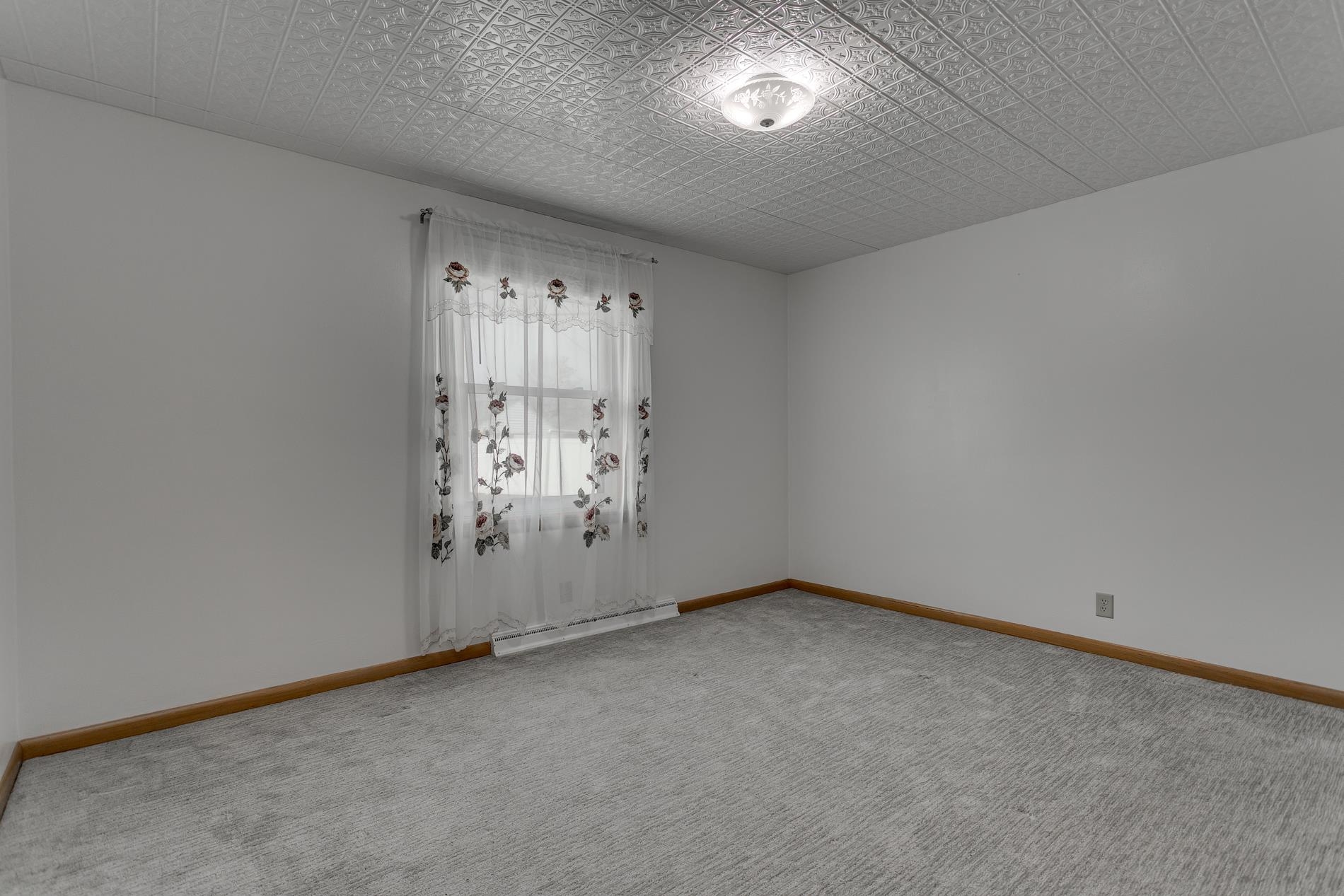 218 South Patrick Street Kimberly, WI 54136 - Photo 18 of 36