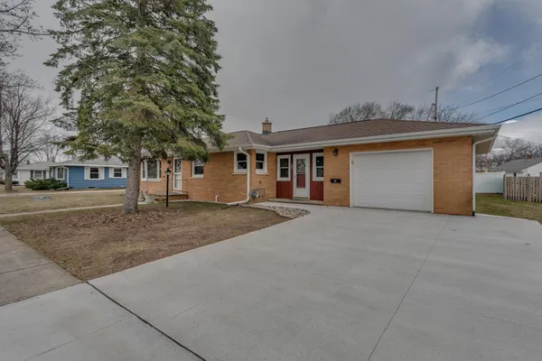 $250,000 | 218 South Patrick Street, Kimberly, WI 54136