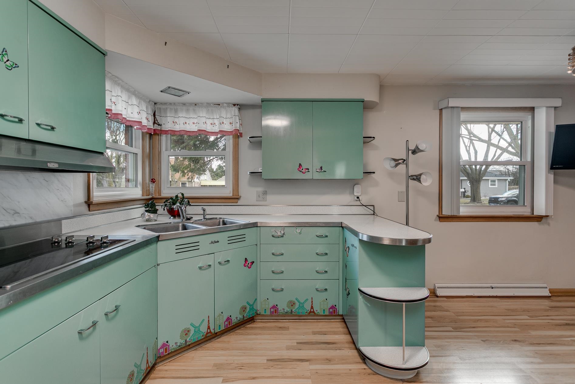 218 South Patrick Street Kimberly, WI 54136 - Photo 6 of 36