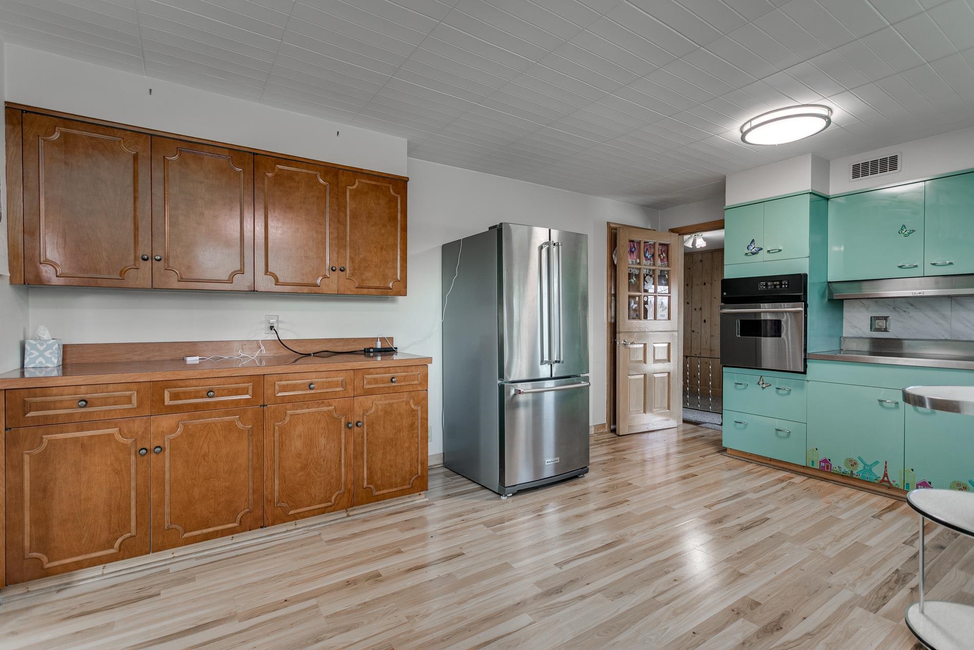 218 South Patrick Street Kimberly, WI 54136 - Photo 8 of 36