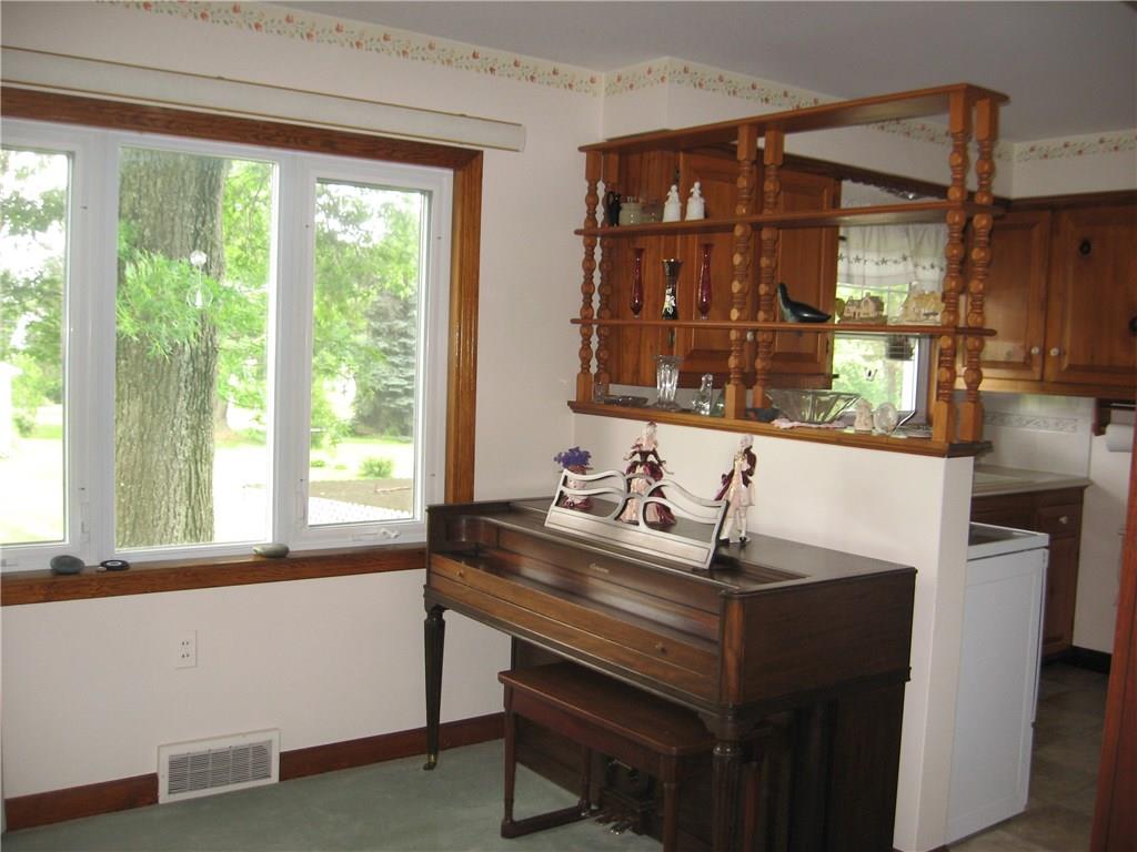 168 North Duffy Road Butler, PA 16001 - Photo 12 of 25 KITCHEN/DINING AREA
