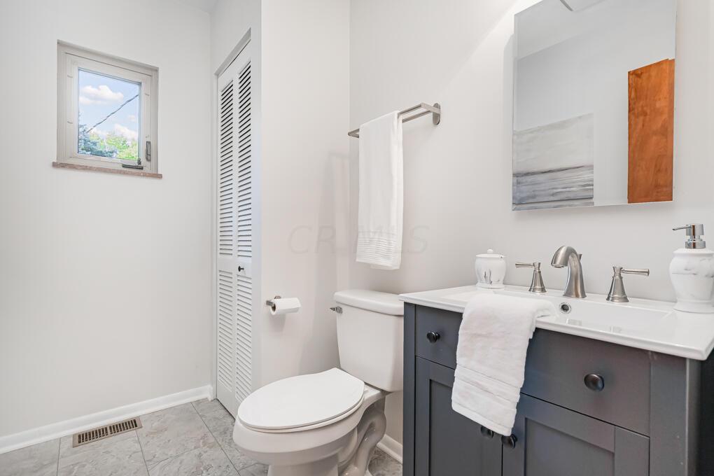 390 East Dunedin Road Columbus, OH 43214 - Photo 17 of 27 untitled (17 of 26)
