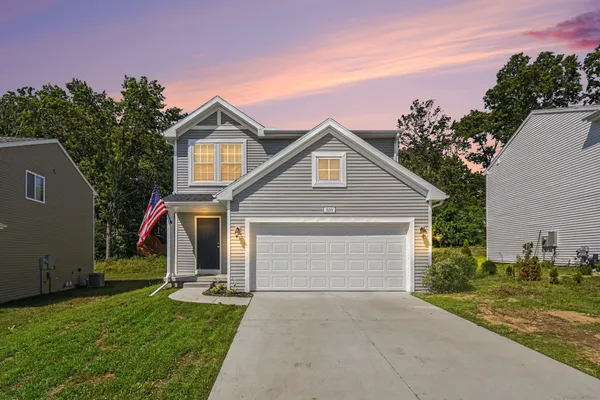 $339,900 | 809 Hollyhock Drive, Greenville, MI 48838