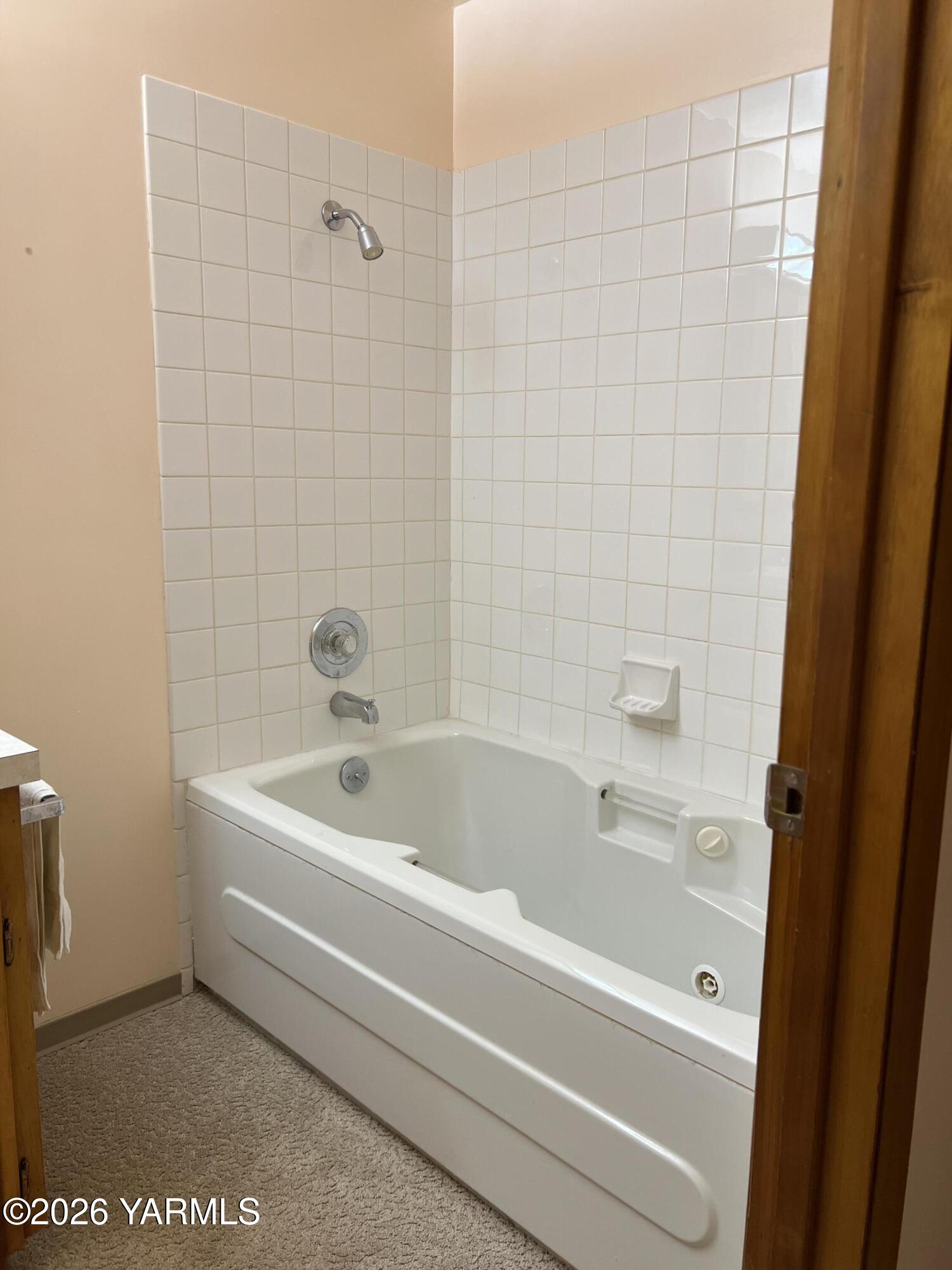 2091 Ashue Road Wapato, WA 98951 - Photo 16 of 27 IMG_2110