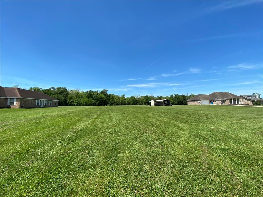 680 Magnolia Ridge Road Boutte, LA 70039 - Photo 2 of 4