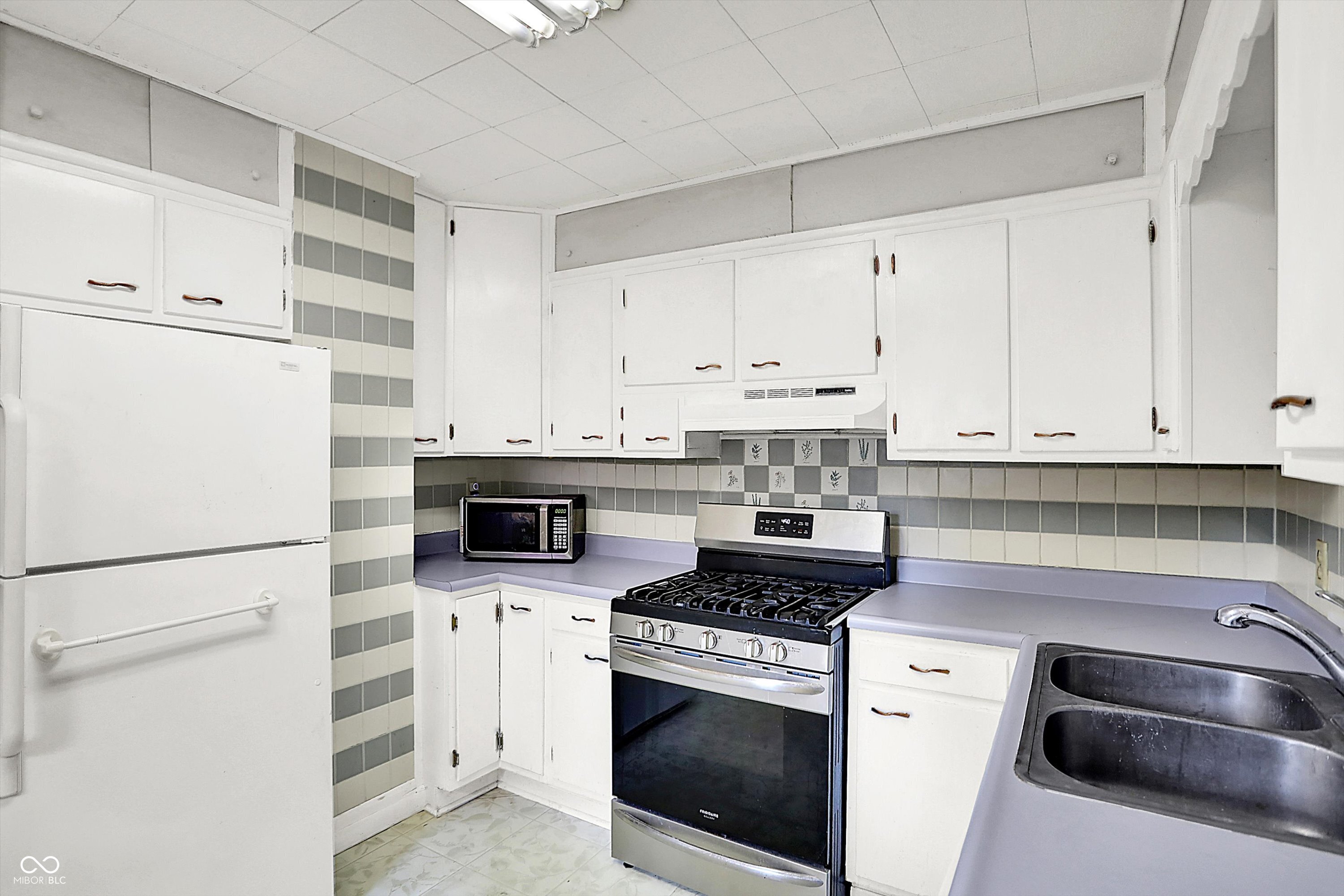 651 Hamilton Avenue Franklin, IN 46131 - Photo 8 of 34