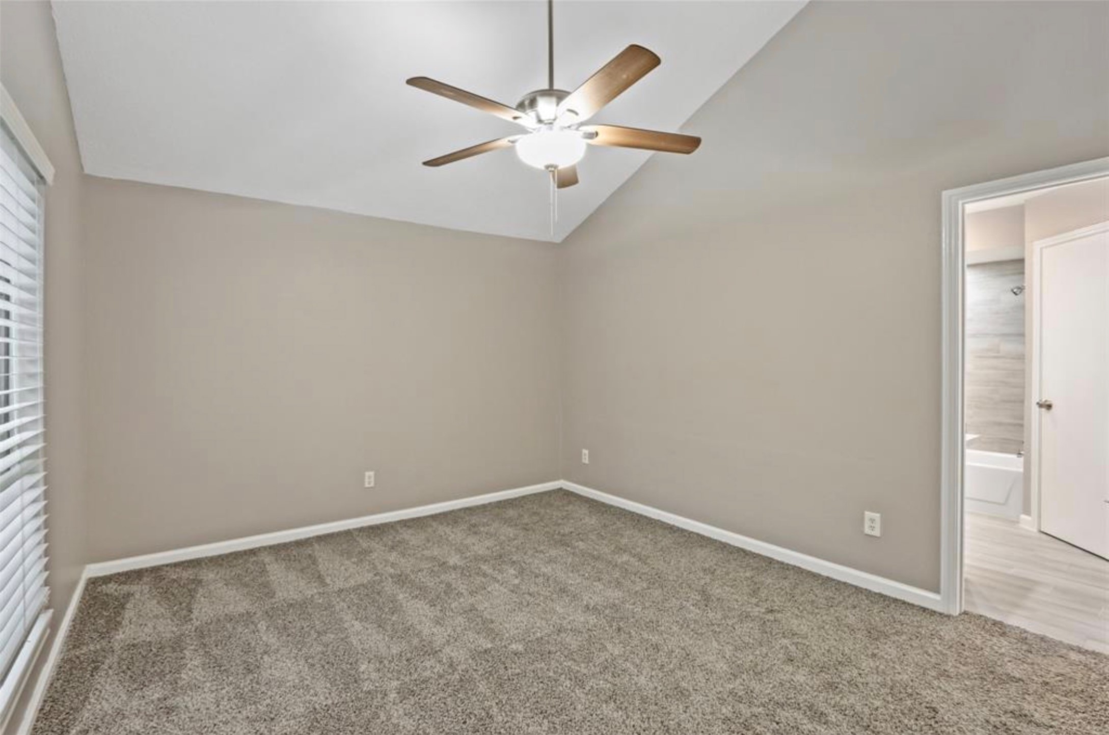 6903 White Tail Drive Spring, TX 77379 - Photo 8 of 32
