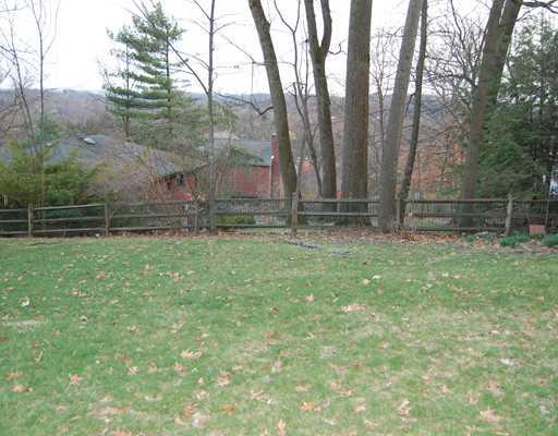 463 Woodland Road Pittsburgh, PA 15237 - Photo 14 of 15 Yard/Garden.