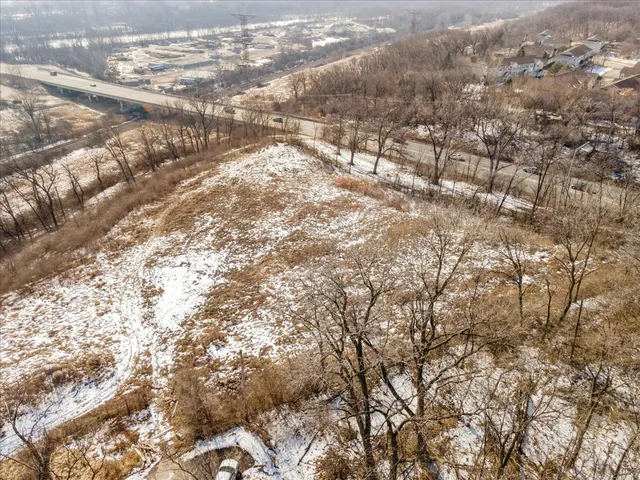 $700,000 | 16-w415 16-w415 99th Street, Burr Ridge, IL 60527