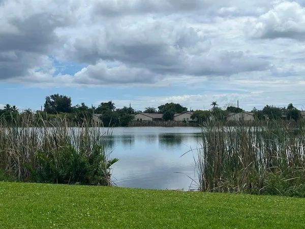 $2,200 | 4803 Waterview Circle, Palm Springs, FL 33461