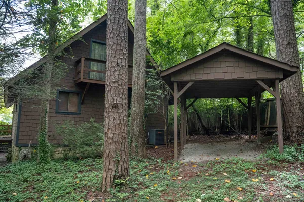 $999,900 | 1516 West Lakeshore Drive, Landrum, SC 29356