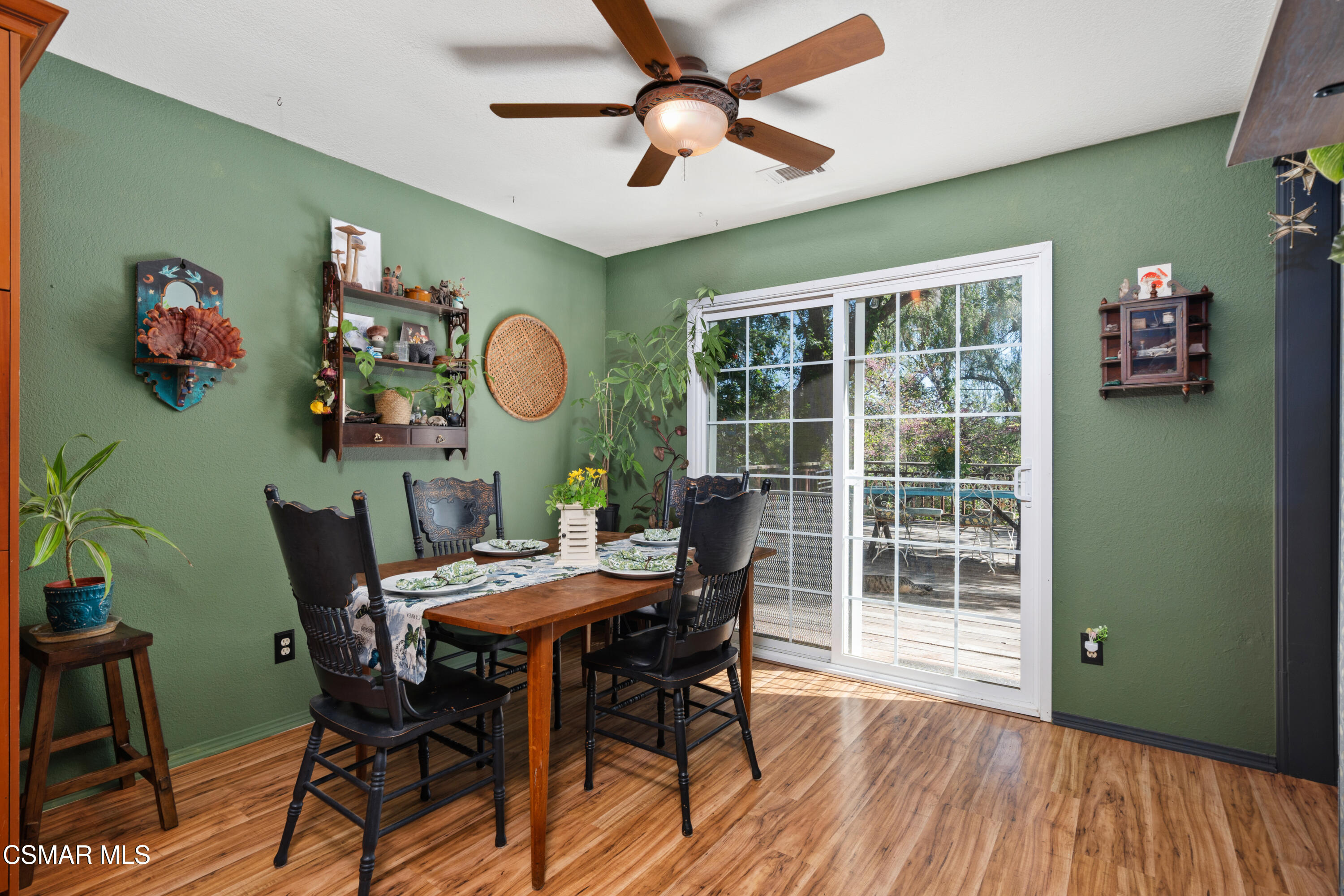 148 Timber Road Newbury Park, CA 91320 - Photo 7 of 24 13_11714298_177954_177954-EI-113