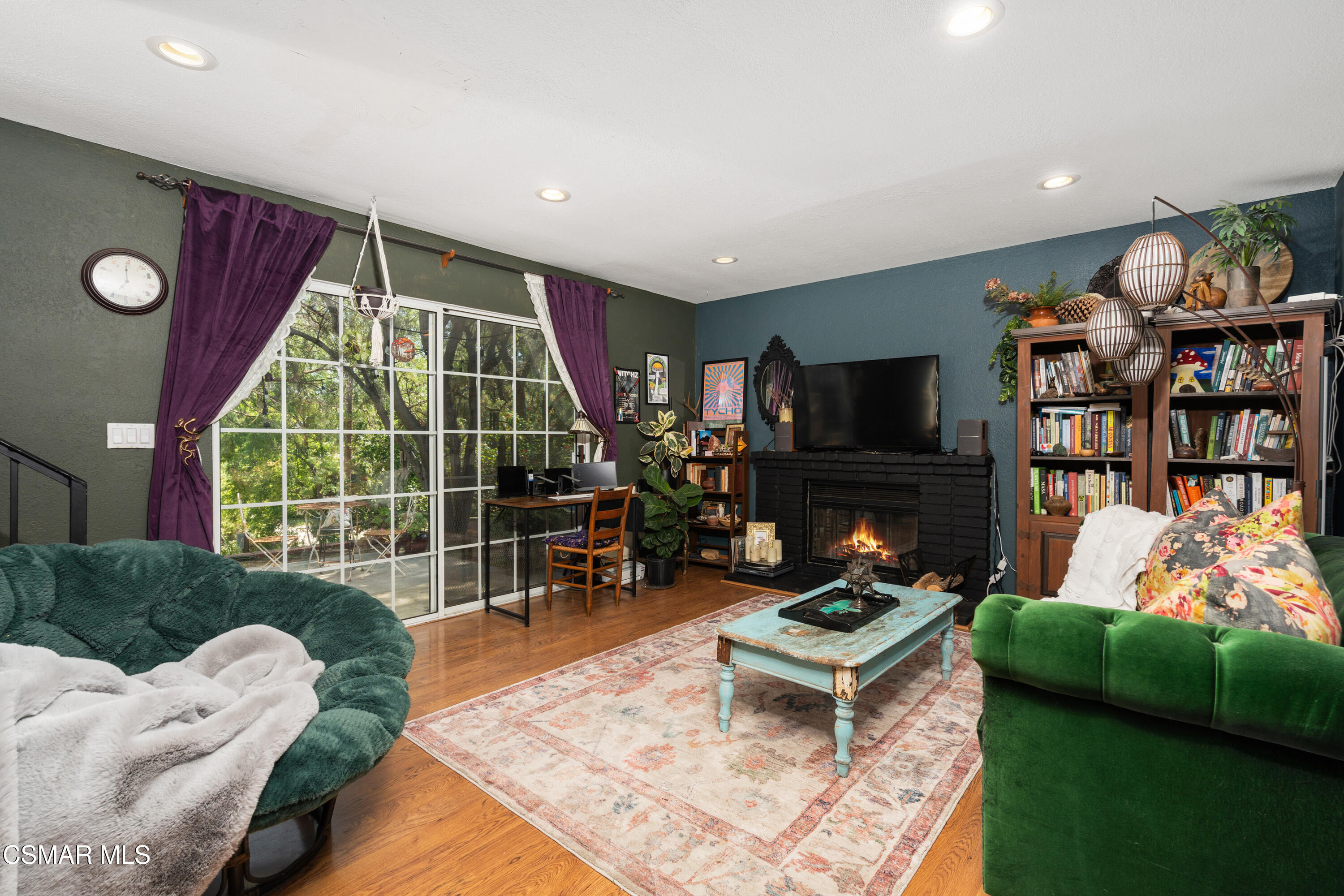 148 Timber Road Newbury Park, CA 91320 - Photo 9 of 24 16_11714301_177954_177954-EI-116