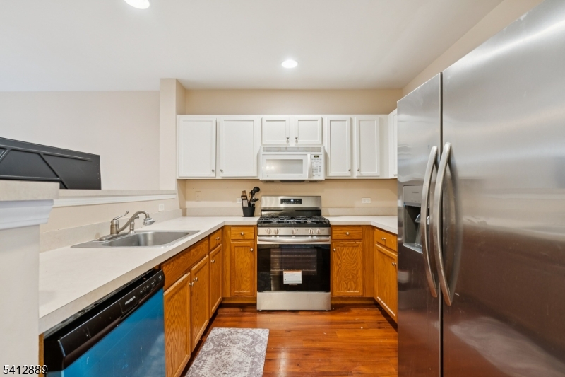 368 Rector Street, Unit 408 Perth Amboy, NJ 08861 - Photo 7 of 37