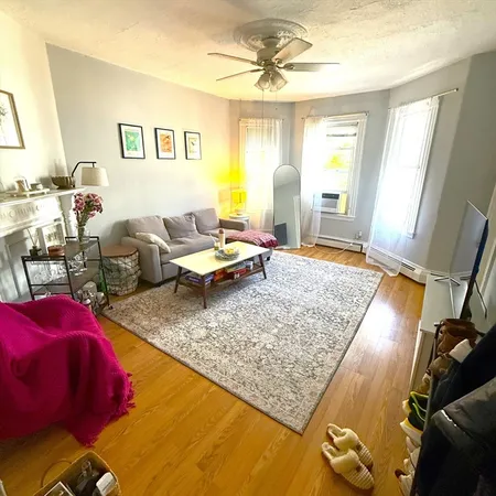 $3,600 | 501 East 3rd Street, Unit 2, Boston, MA 02127