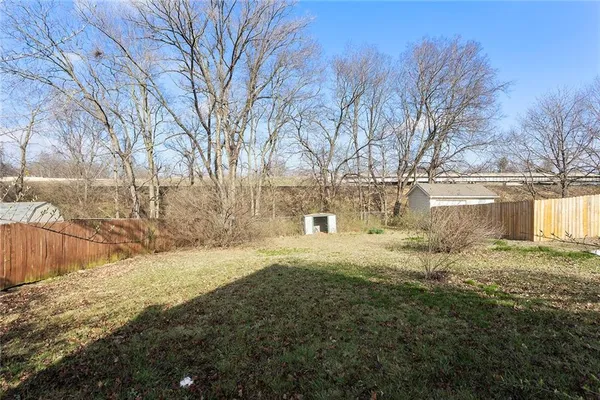 $160,000 | 5330 Northeast Barnes Avenue, Kansas City, MO 64119