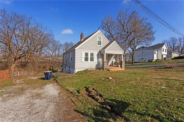 $160,000 | 5330 Northeast Barnes Avenue, Kansas City, MO 64119
