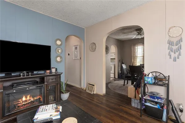 $160,000 | 5330 Northeast Barnes Avenue, Kansas City, MO 64119