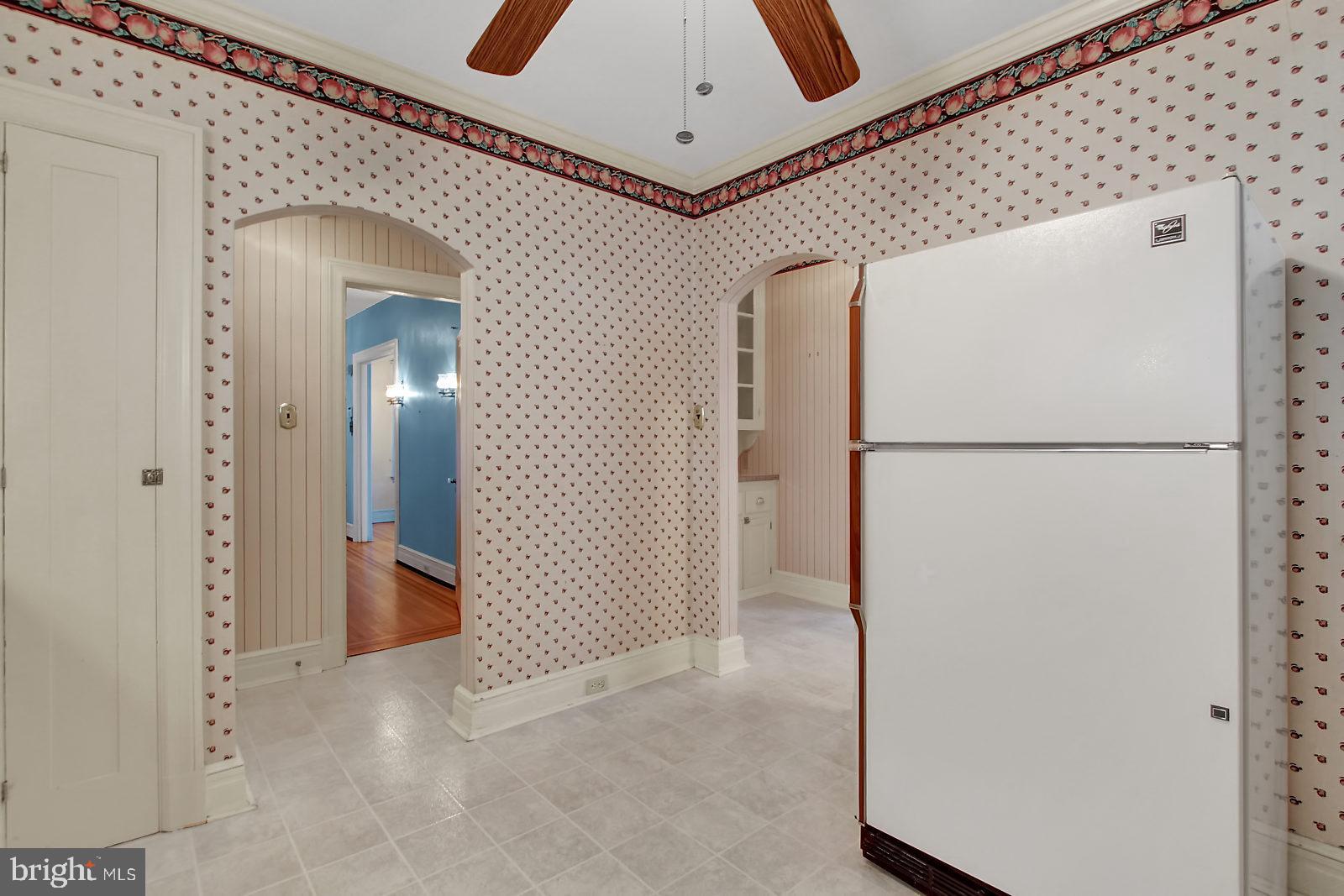 157 Springdale Road York, PA 17403 - Photo 13 of 26 Gallery Image 13