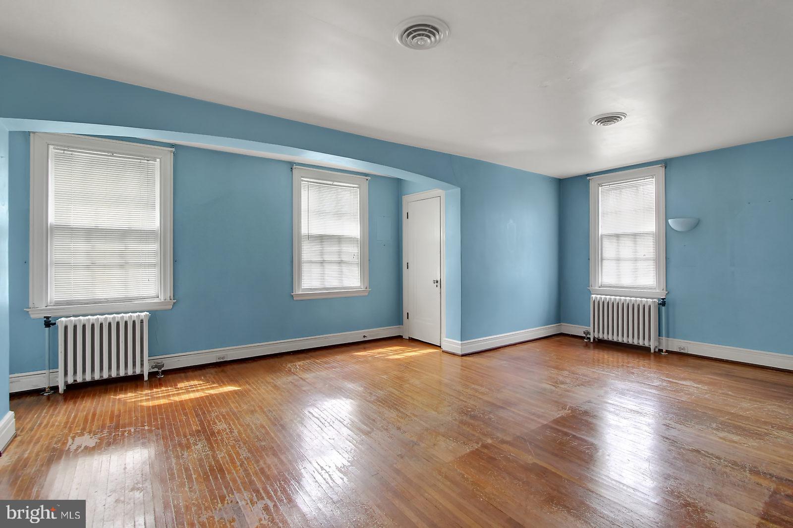 157 Springdale Road York, PA 17403 - Photo 14 of 26 Gallery Image 14
