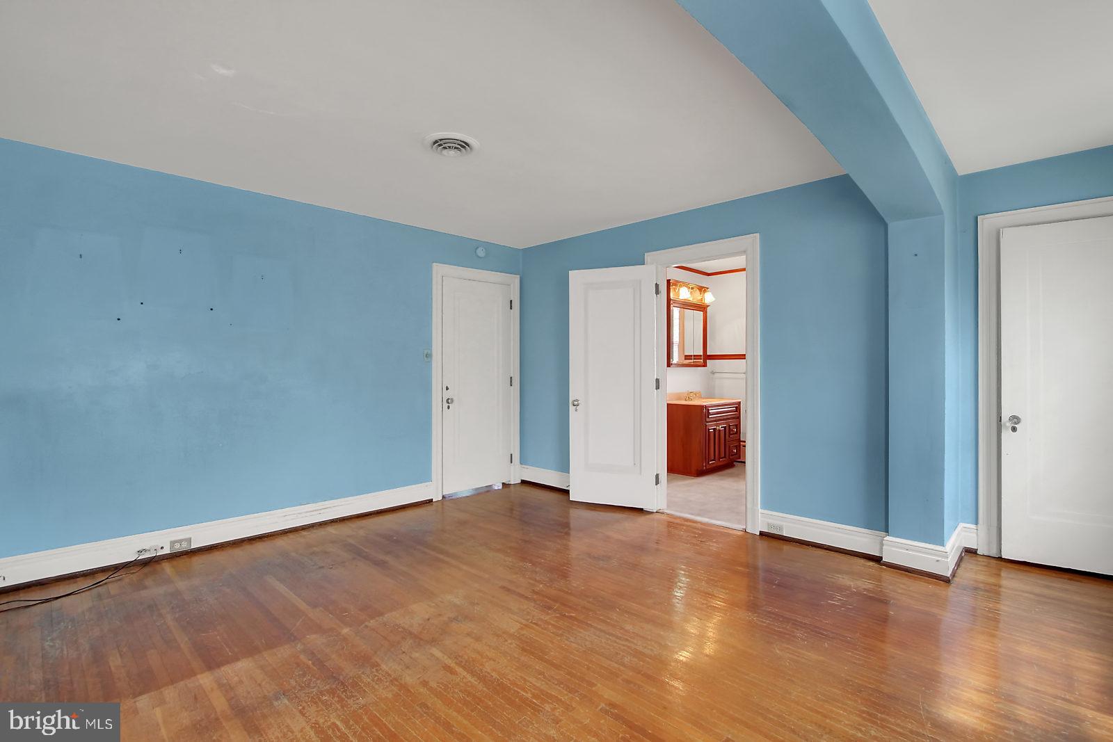 157 Springdale Road York, PA 17403 - Photo 16 of 26 Gallery Image 16