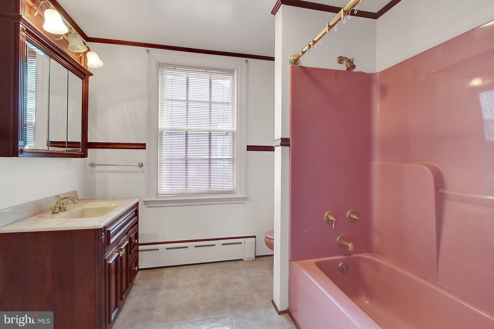 157 Springdale Road York, PA 17403 - Photo 17 of 26 Gallery Image 17