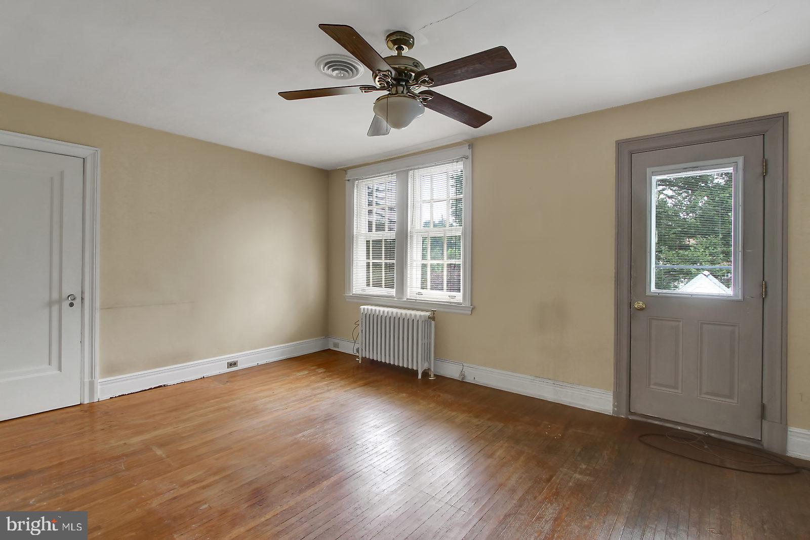 157 Springdale Road York, PA 17403 - Photo 19 of 26 Gallery Image 19