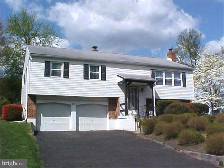 217 Bridge Road Boothwyn, PA 19061 - Photo 2 of 16 Gallery Image 2