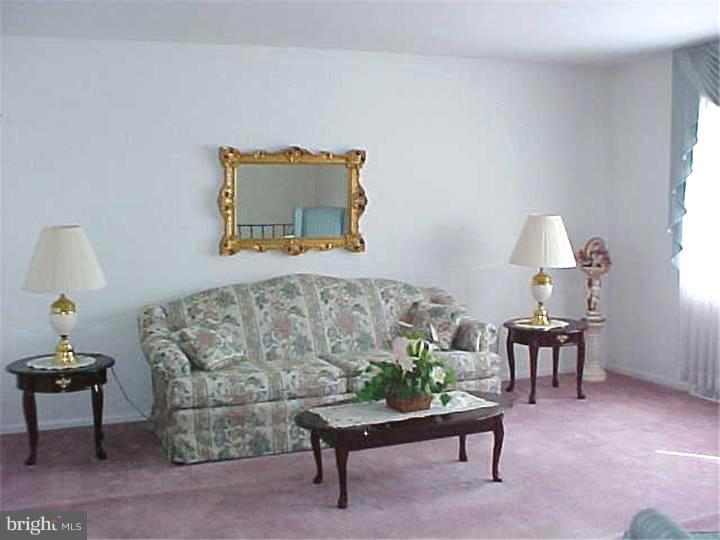 217 Bridge Road Boothwyn, PA 19061 - Photo 3 of 16 Gallery Image 3