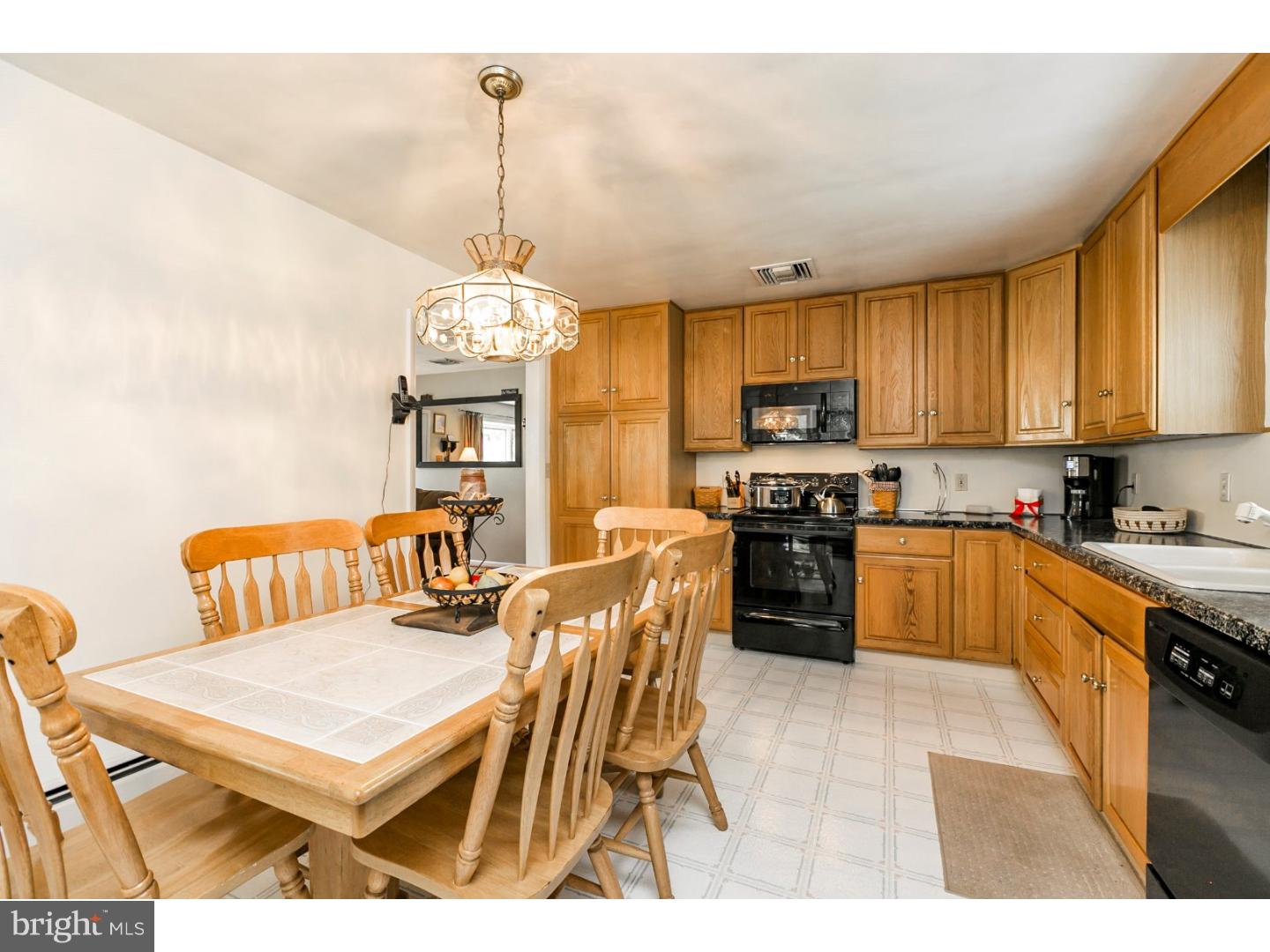 887 Rising Sun Road Telford, PA 18969 - Photo 12 of 25 Gallery Image 12