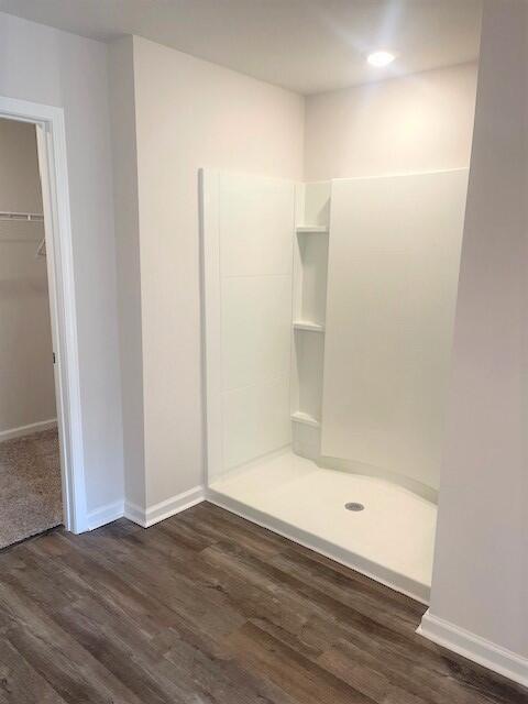 2535 Rutgers Road Crestview, FL 32536 - Photo 10 of 21 a bathroom with a bathtub