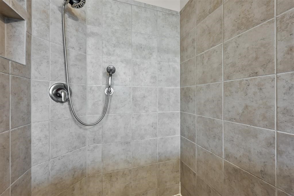 5415 Glenfield Spring Lane Spring, TX 77389 - Photo 15 of 16 a bathroom with a shower