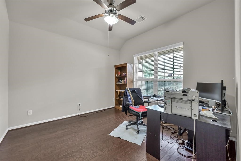 5415 Glenfield Spring Lane Spring, TX 77389 - Photo 5 of 16 a workspace with a window