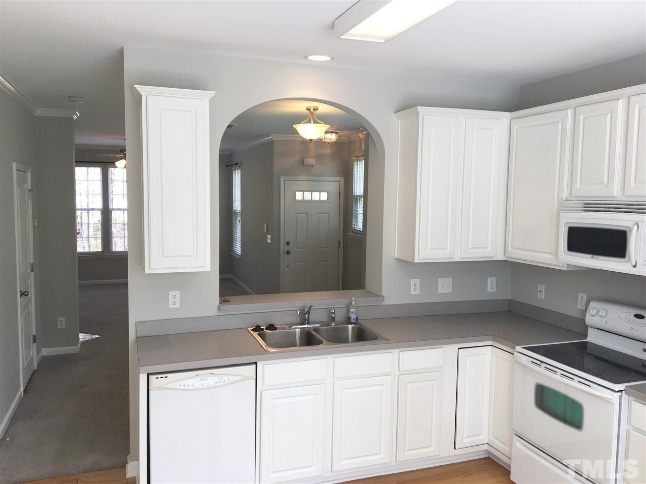 4551 Sugarbend Way Raleigh, NC 27606 - Photo 11 of 23 Gallery Image 11