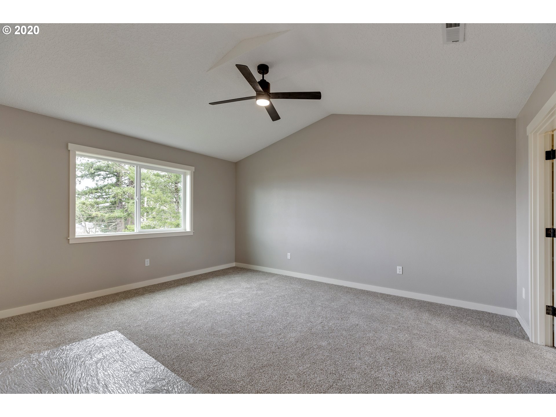887 Southeast Darrow Road Estacada, OR 97023 - Photo 22 of 30