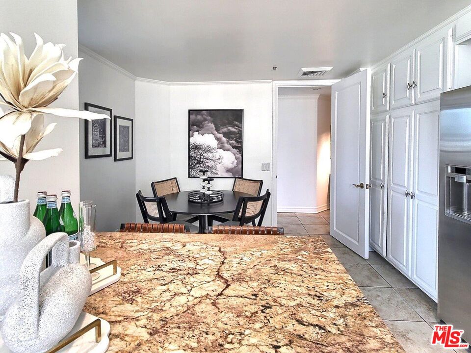 10550 Wilshire Boulevard, Unit 1004 Los Angeles, CA 90024 - Photo 18 of 39