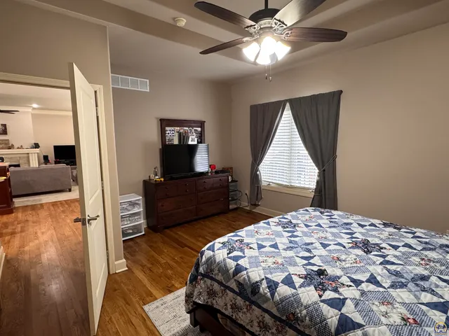 $549,000 | 323 North Eaton Drive, Lawrence, KS 66049