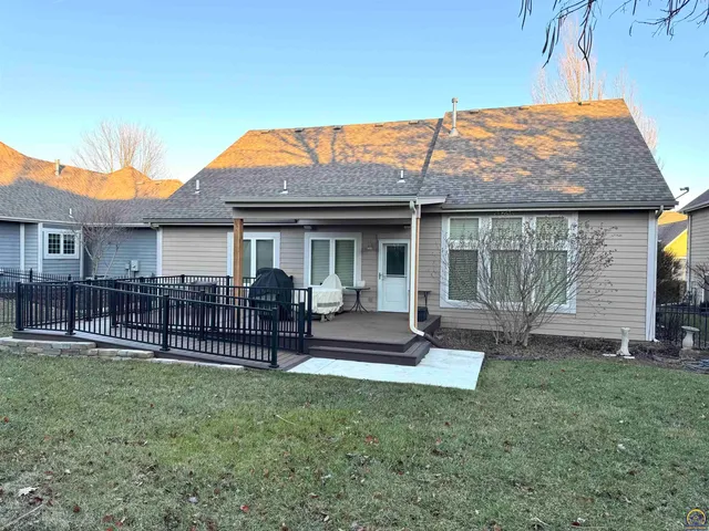 $549,000 | 323 North Eaton Drive, Lawrence, KS 66049