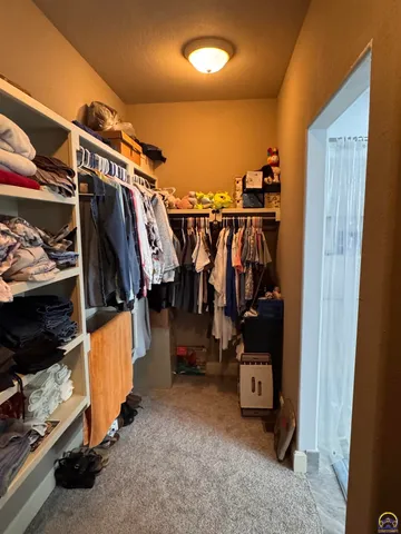 $549,000 | 323 North Eaton Drive, Lawrence, KS 66049