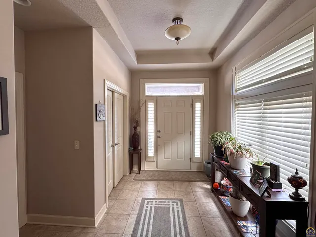 $549,000 | 323 North Eaton Drive, Lawrence, KS 66049